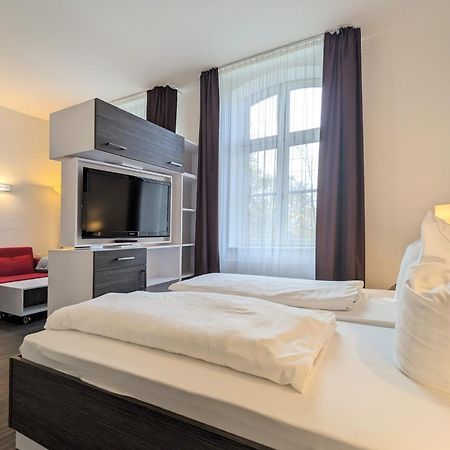 Boardinghaus Weinberg Campus Aparthotel Halle  Exterior foto