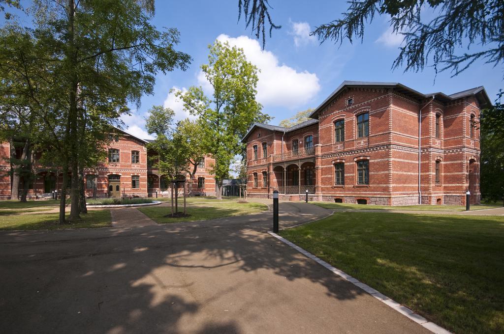 Boardinghaus Weinberg Campus Aparthotel Halle  Exterior foto